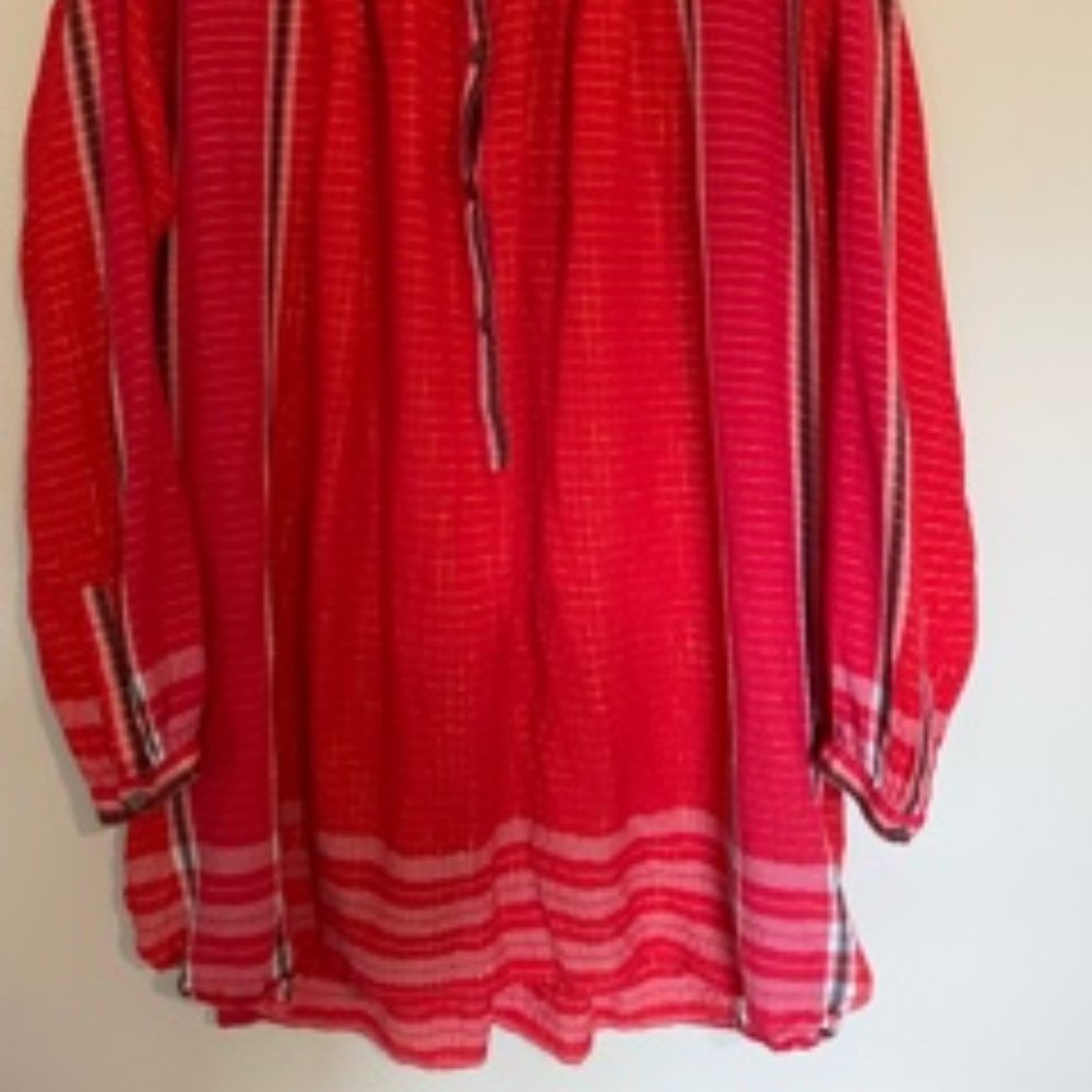 Pattern Red Tunic - Picture 3 of 4